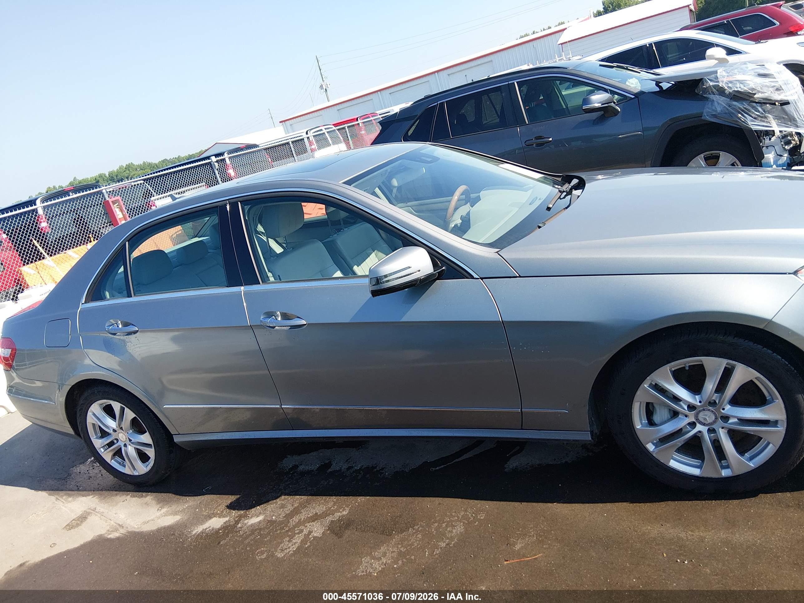 2011 MERCEDES-BENZ E 550 E550