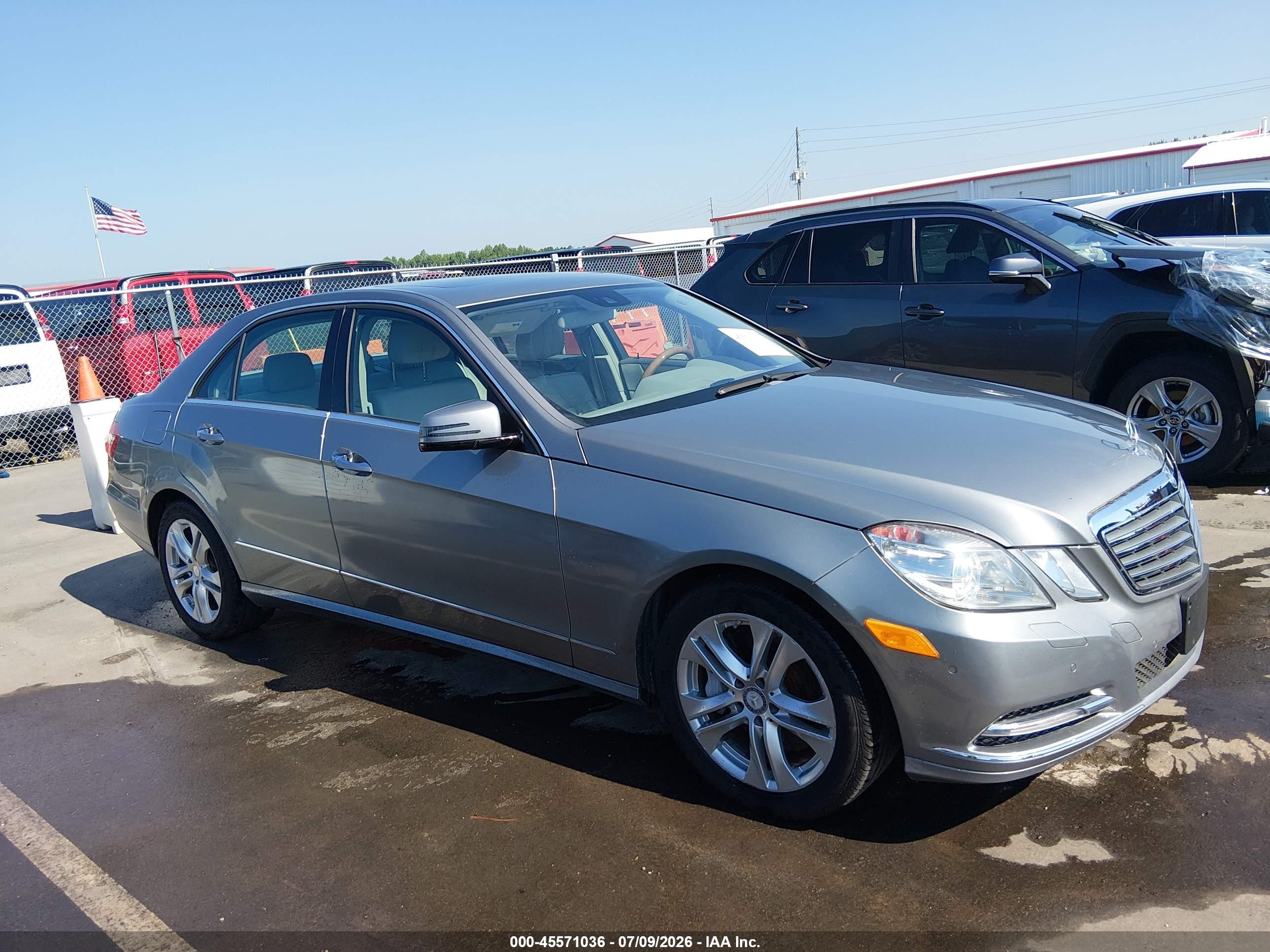 2011 MERCEDES-BENZ E 550 E550