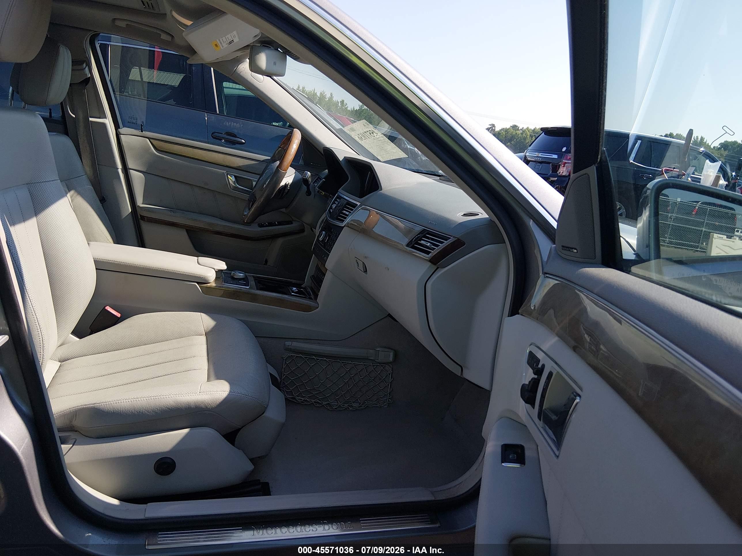 2011 MERCEDES-BENZ E 550 E550