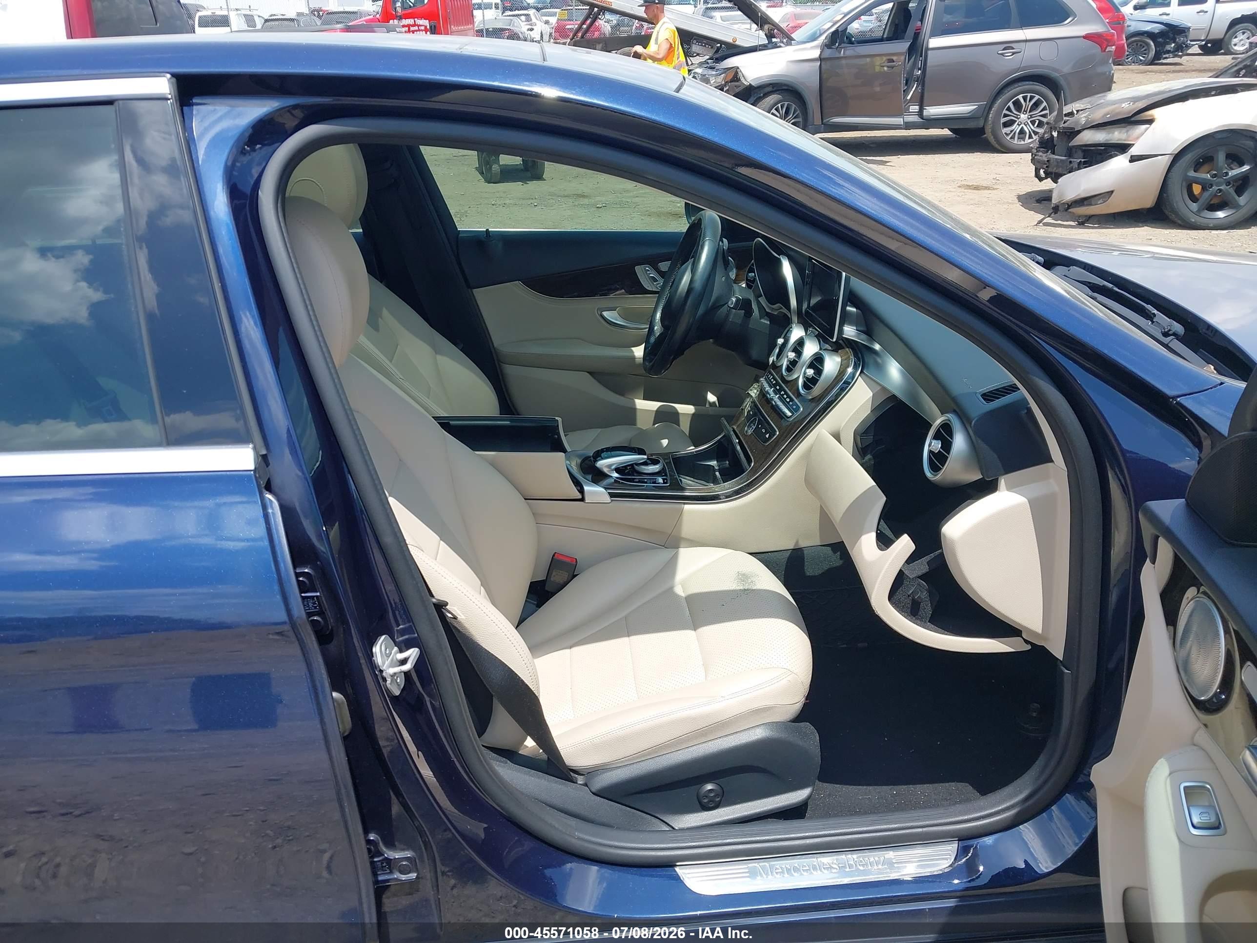 2015 MERCEDES-BENZ C 300 4MATIC