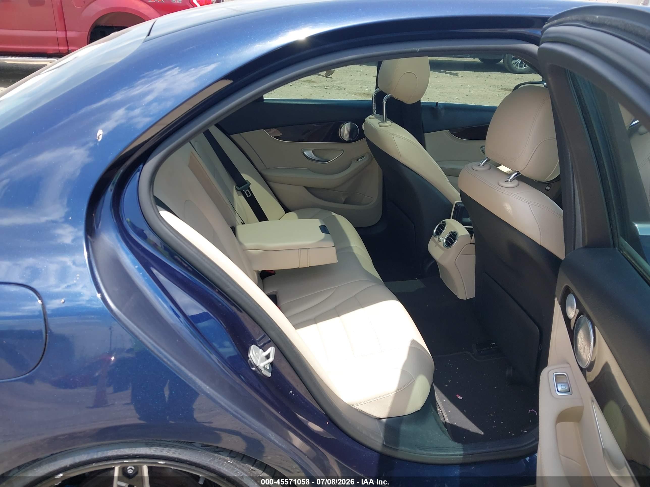 2015 MERCEDES-BENZ C 300 4MATIC