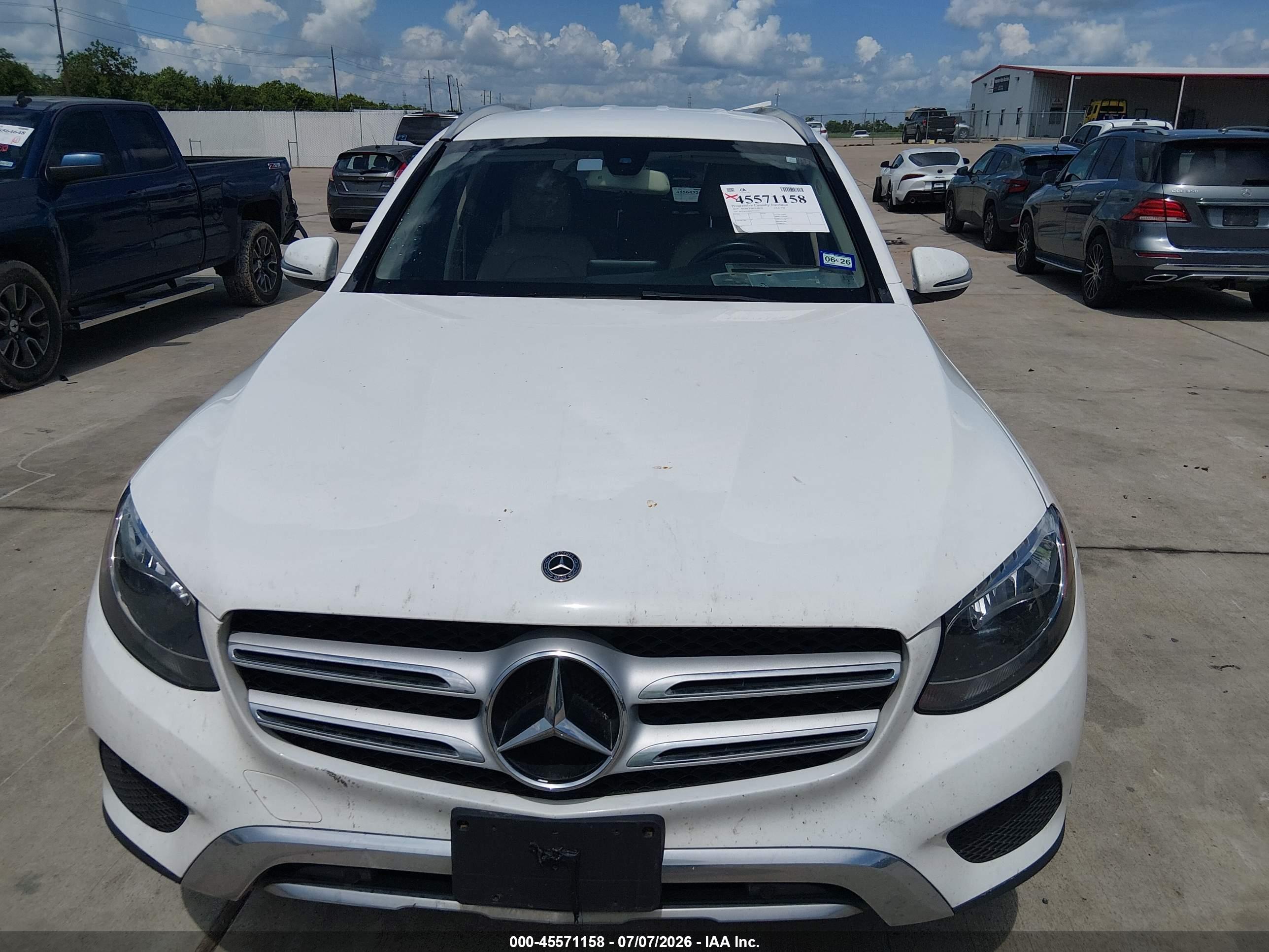 2019 MERCEDES-BENZ GLC 300 GLC300