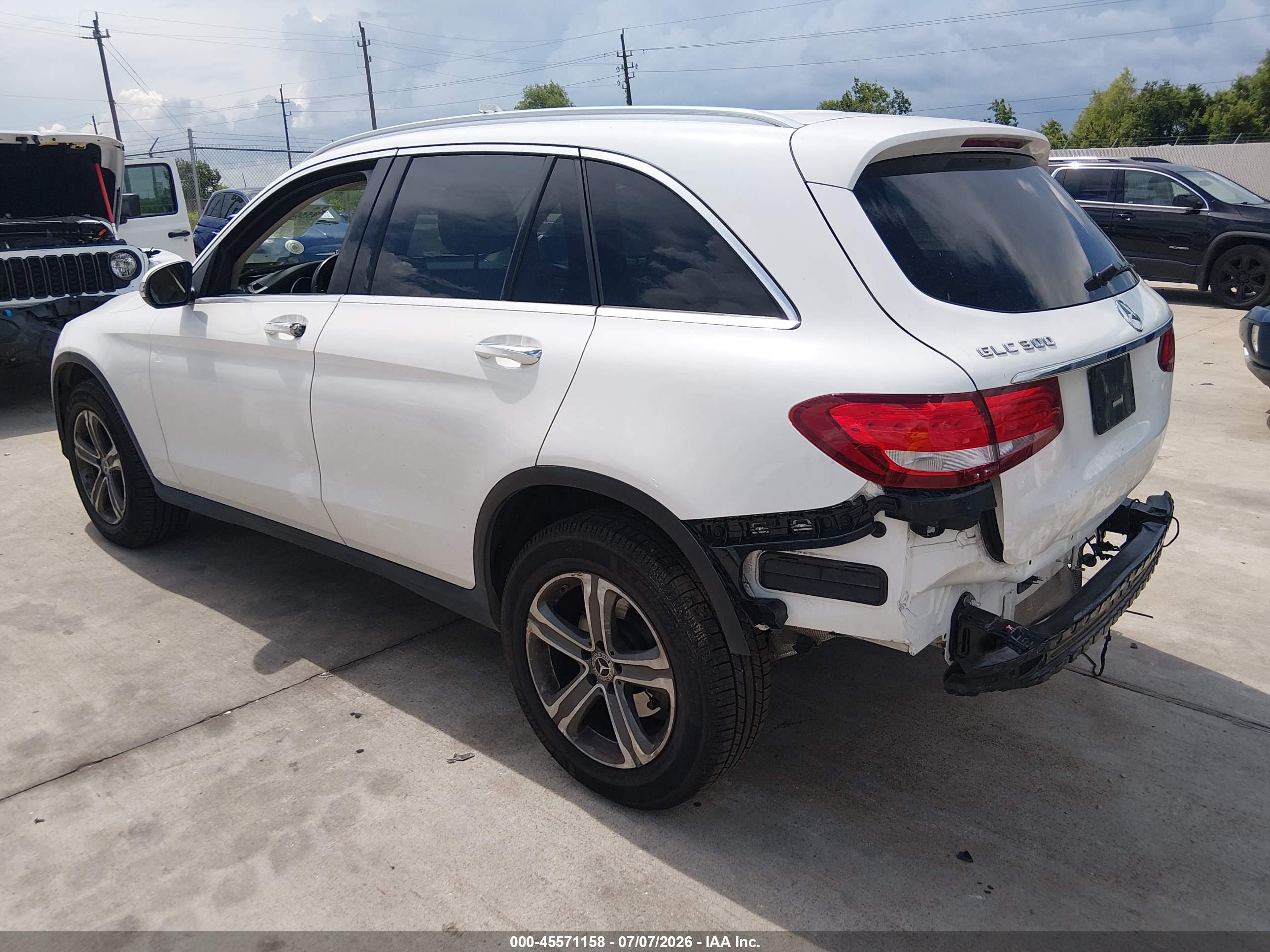 2019 MERCEDES-BENZ GLC 300 GLC300