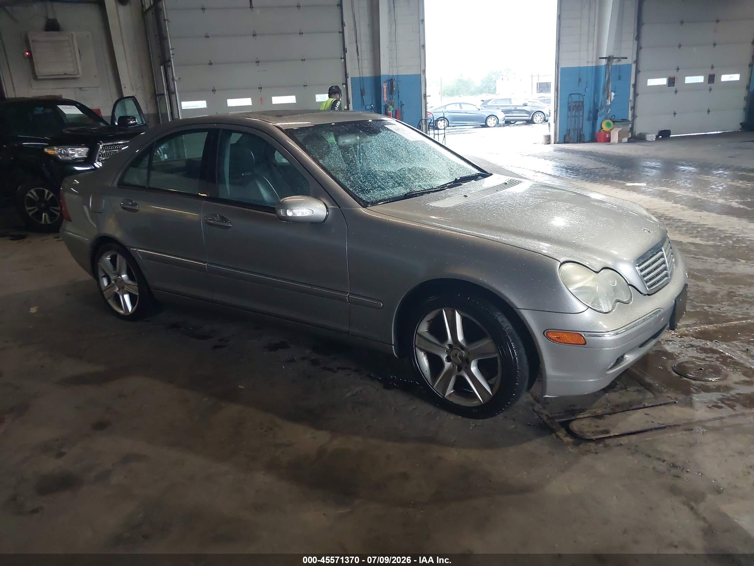 2004 MERCEDES-BENZ C 240 C240 4-Matic