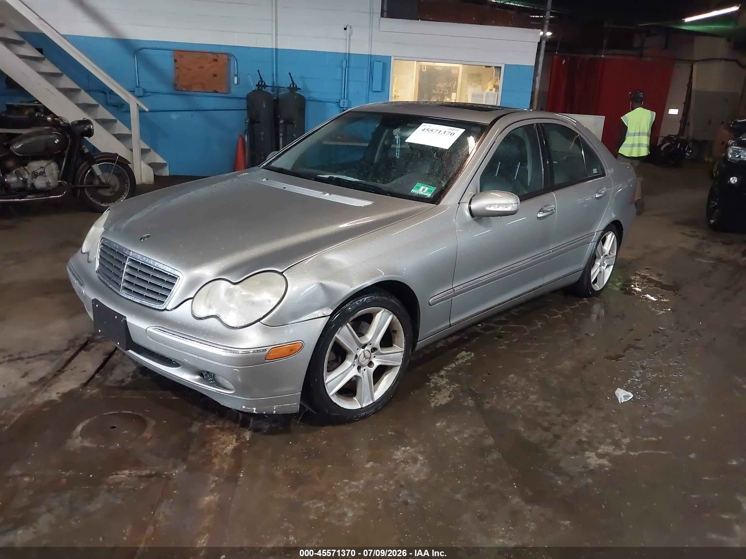 2004 MERCEDES-BENZ C 240 C240 4-Matic