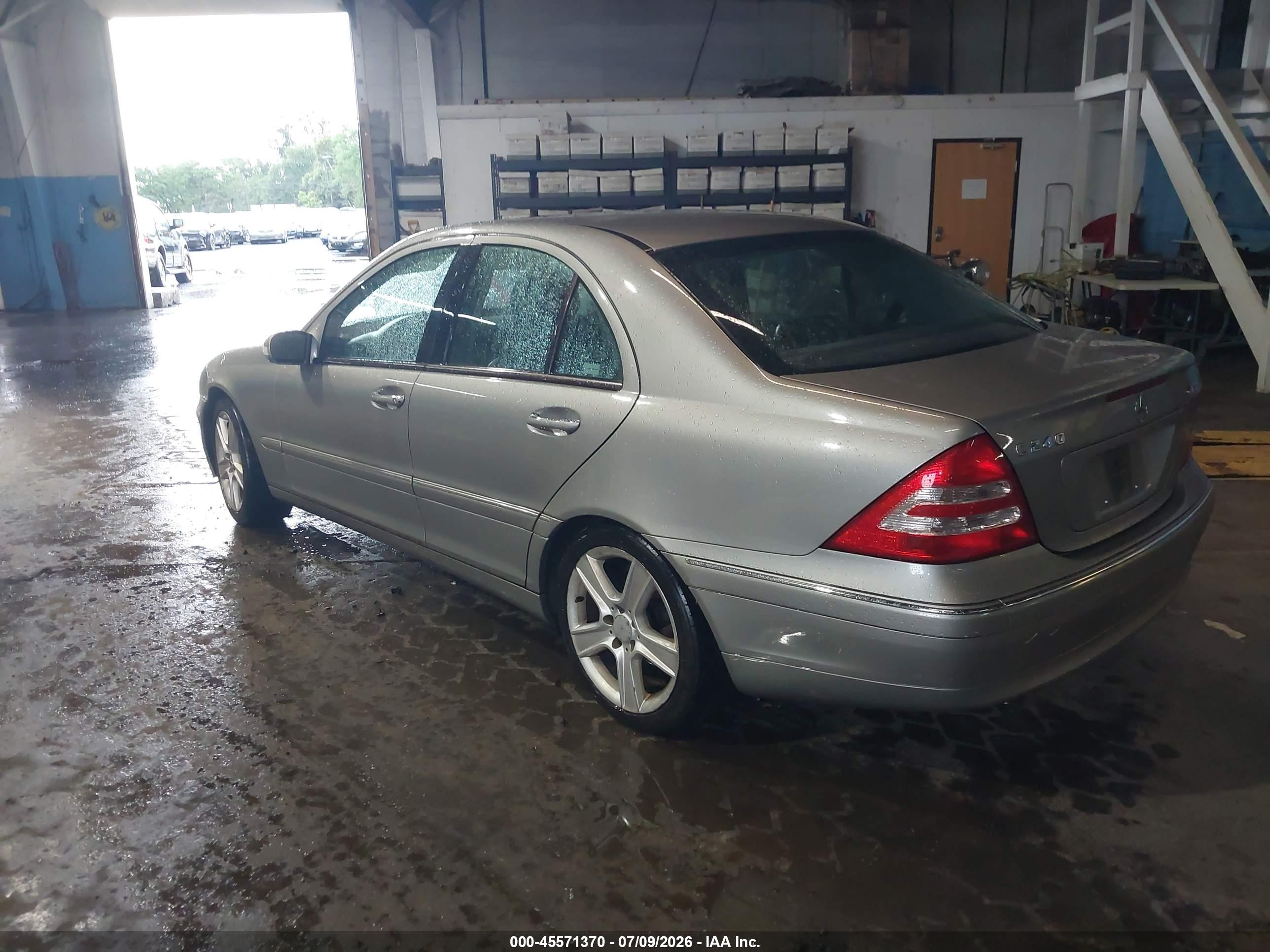 2004 MERCEDES-BENZ C 240 C240 4-Matic