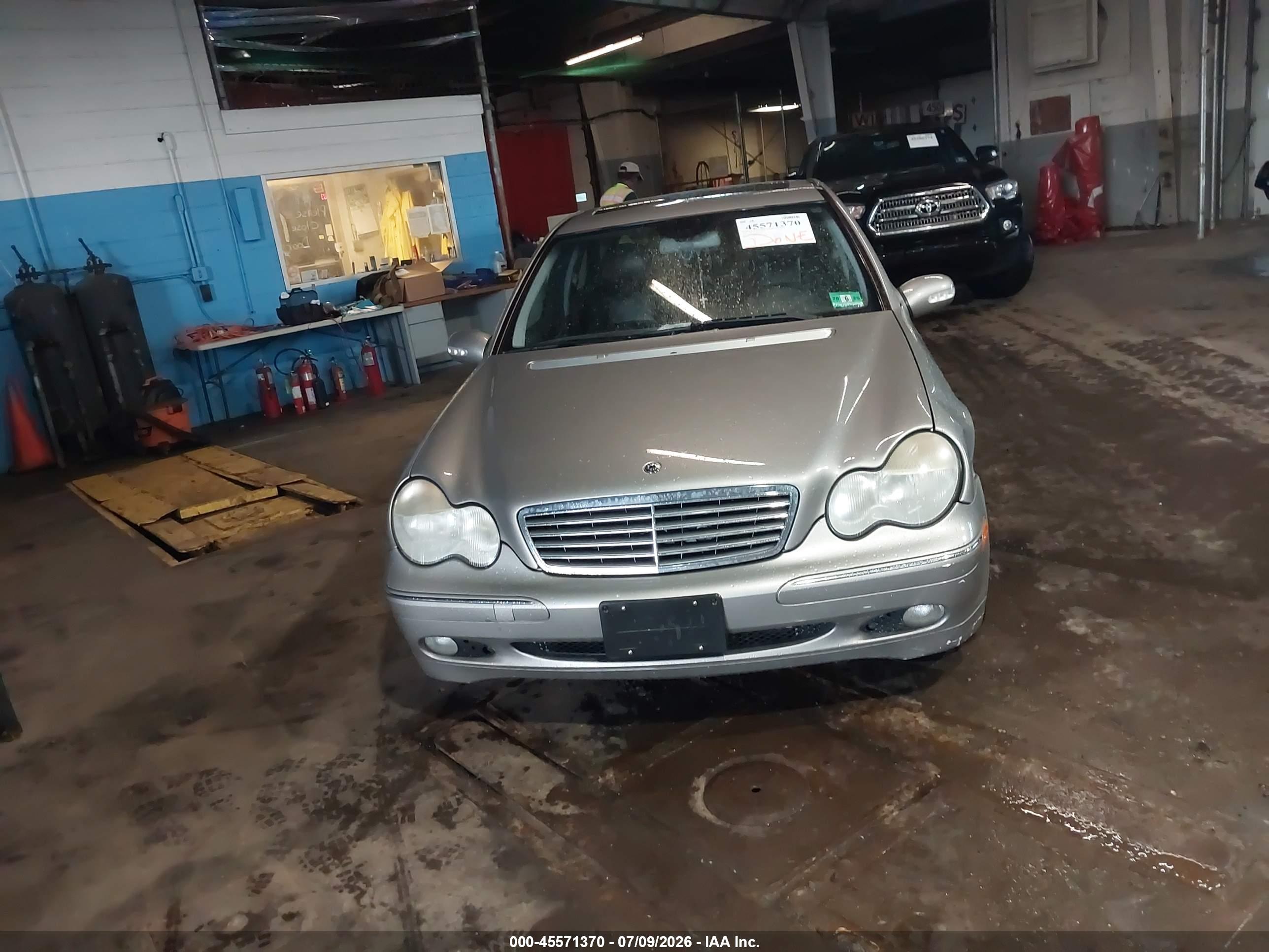 2004 MERCEDES-BENZ C 240 C240 4-Matic