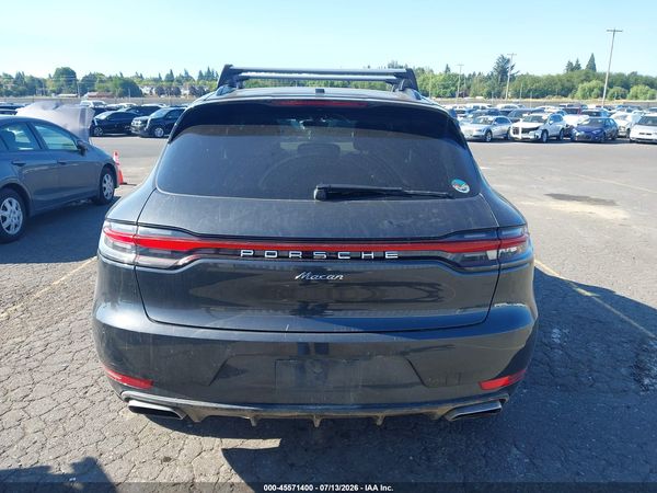 2019 PORSCHE MACAN