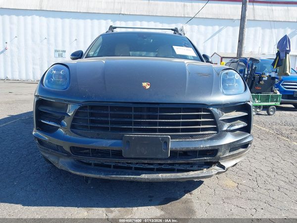 2019 PORSCHE MACAN