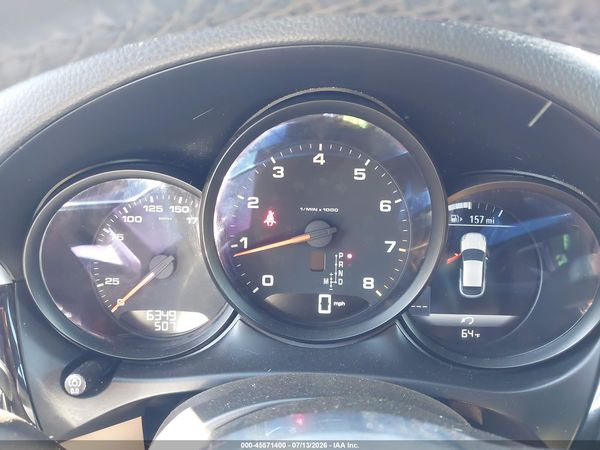 2019 PORSCHE MACAN