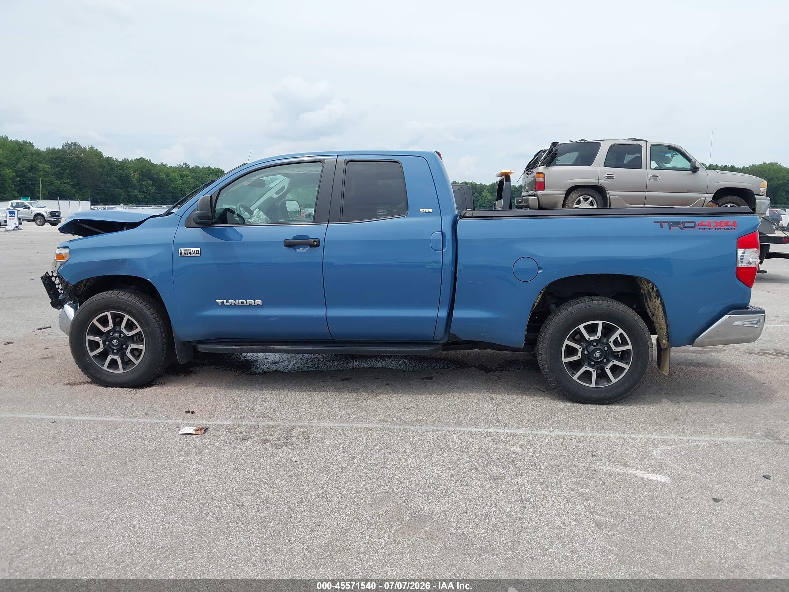2018 TOYOTA TUNDRA SR5 5.7L V8