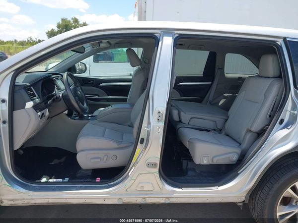 2016 TOYOTA HIGHLANDER LE PLUS V6