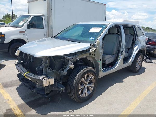 2016 TOYOTA HIGHLANDER LE PLUS V6