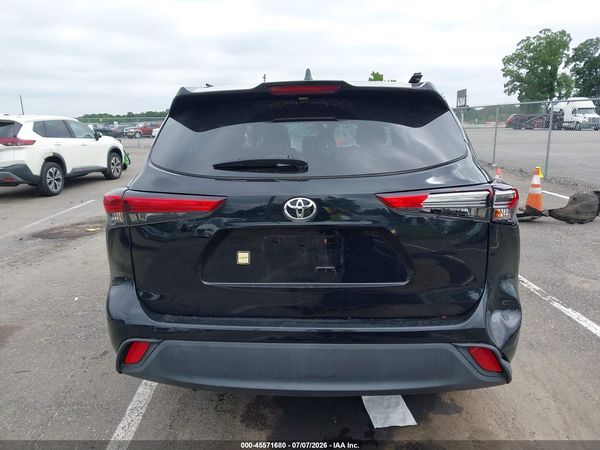 2021 TOYOTA HIGHLANDER XLE