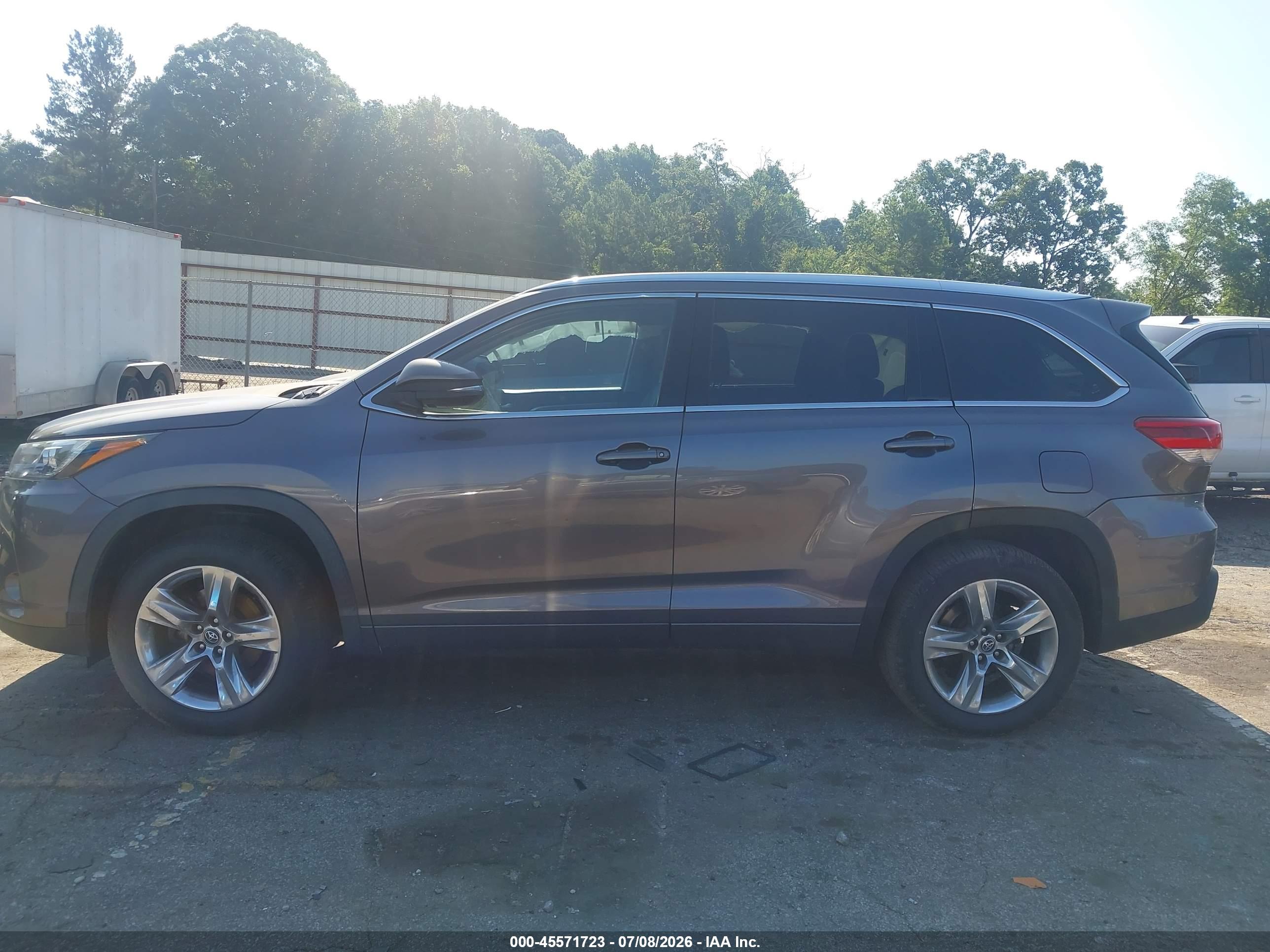 2019 TOYOTA HIGHLANDER LIMITED