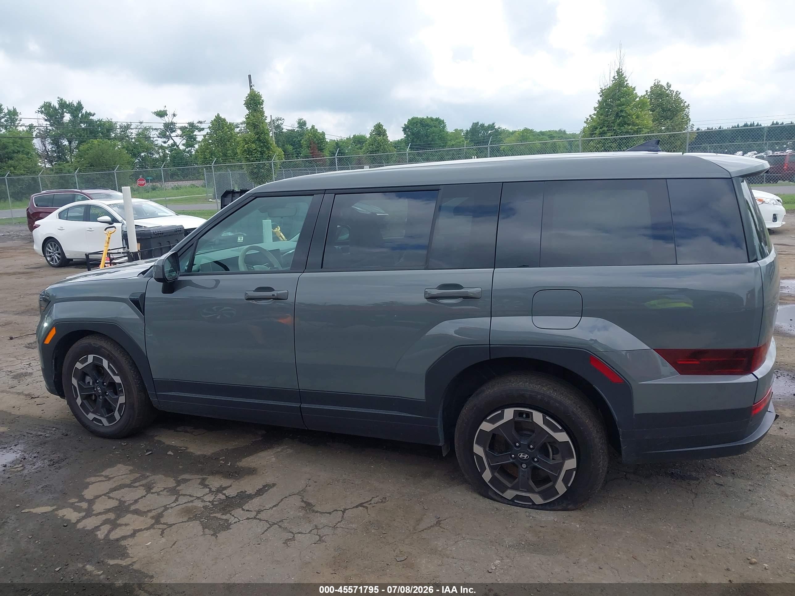 2026 HYUNDAI SANTA FE SE