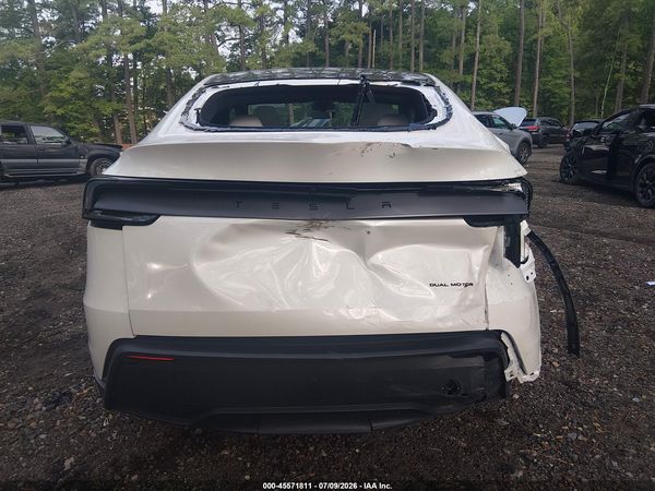 2026 TESLA MODEL Y