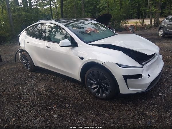 2026 TESLA MODEL Y