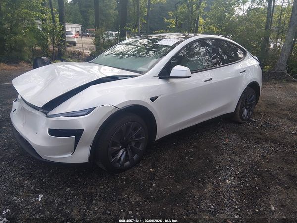 2026 TESLA MODEL Y