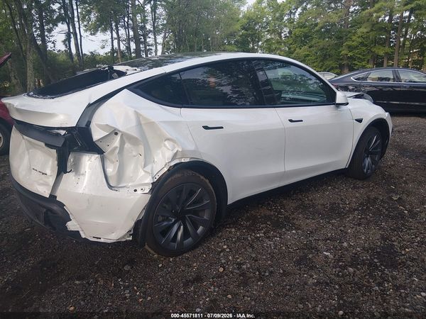 2026 TESLA MODEL Y