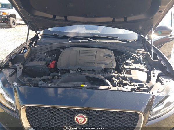 2018 JAGUAR F-PACE 25T PRESTIGE