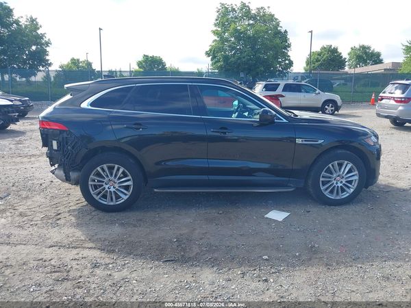 2018 JAGUAR F-PACE 25T PRESTIGE