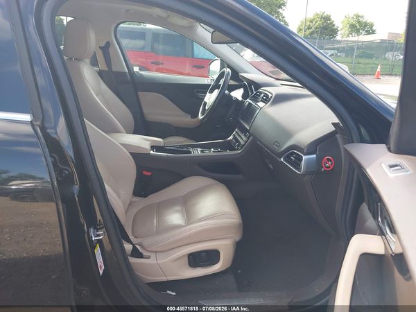 2018 JAGUAR F-PACE 25T PRESTIGE