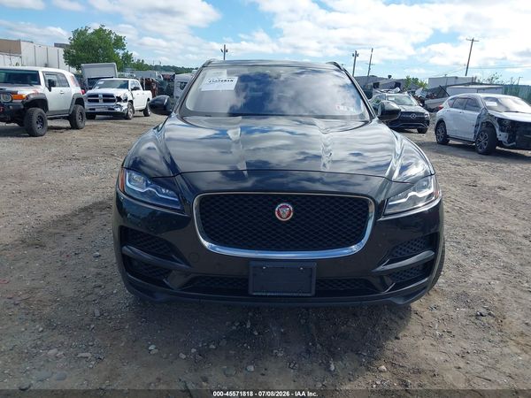 2018 JAGUAR F-PACE 25T PRESTIGE