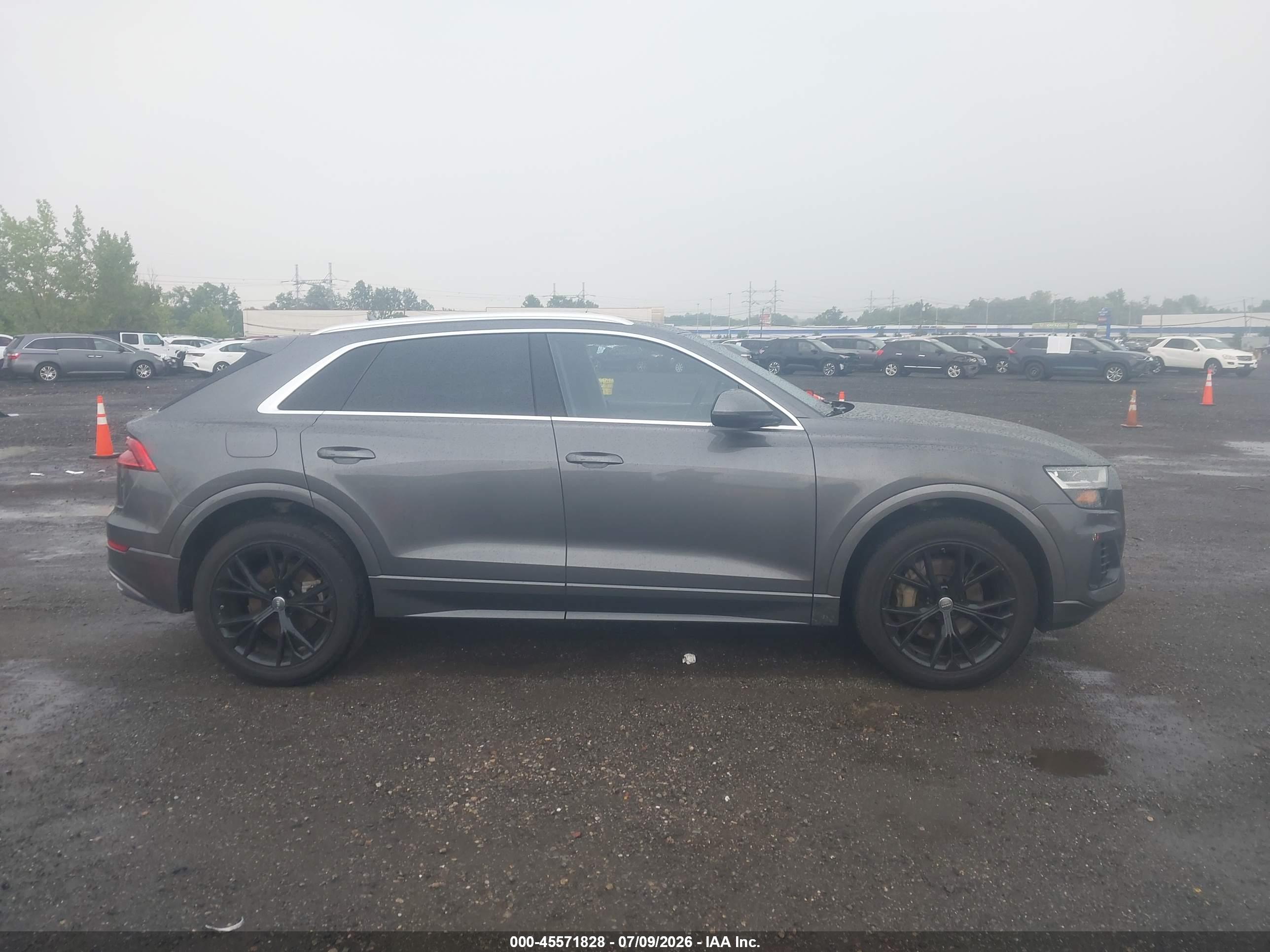 2021 AUDI Q8