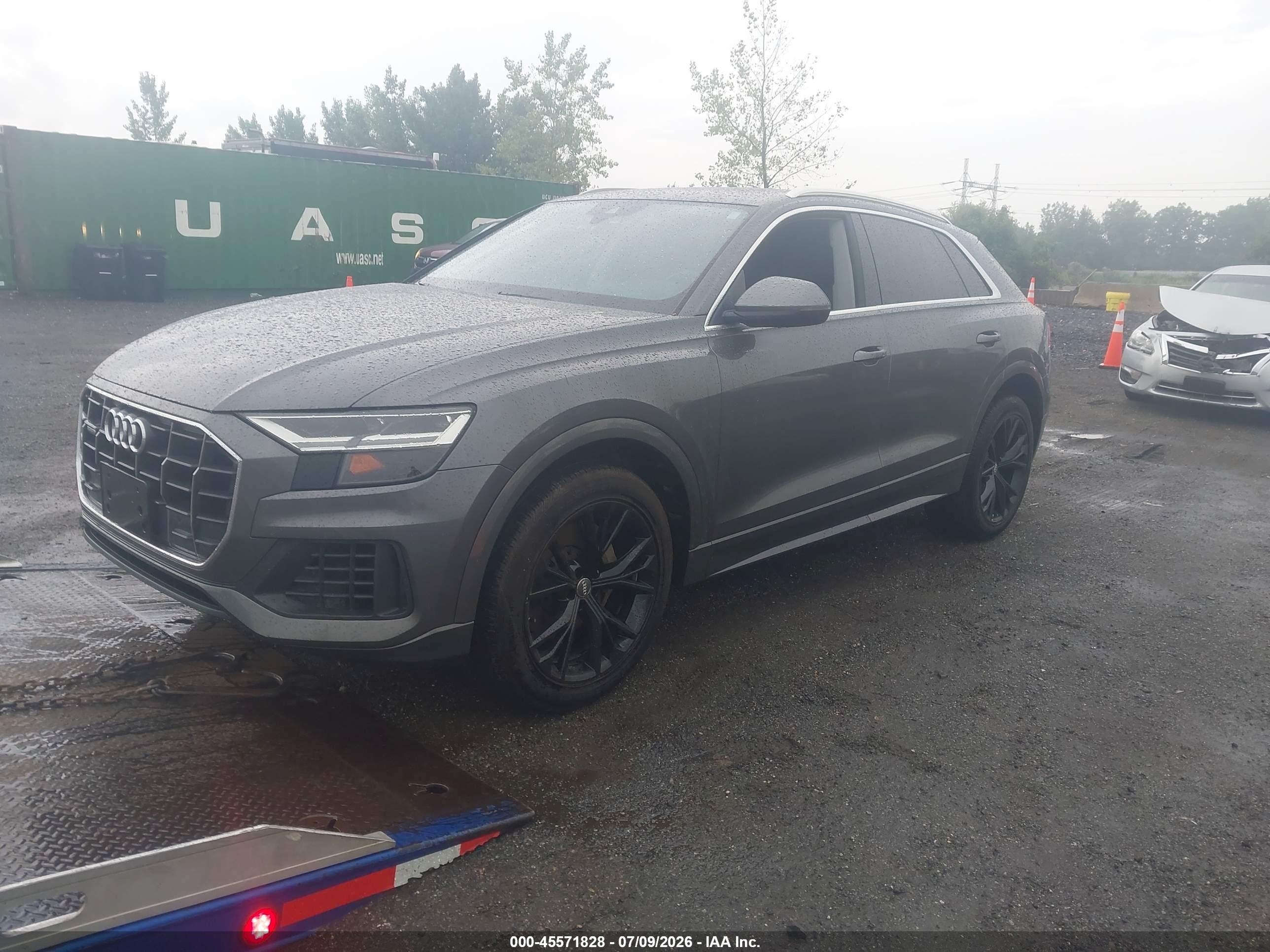 2021 AUDI Q8
