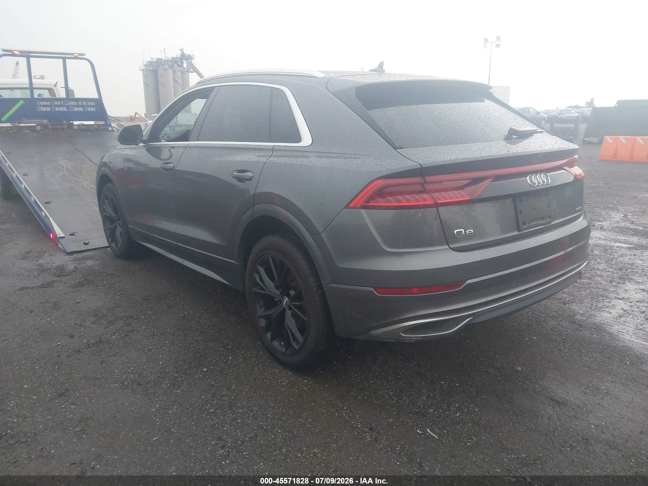2021 AUDI Q8