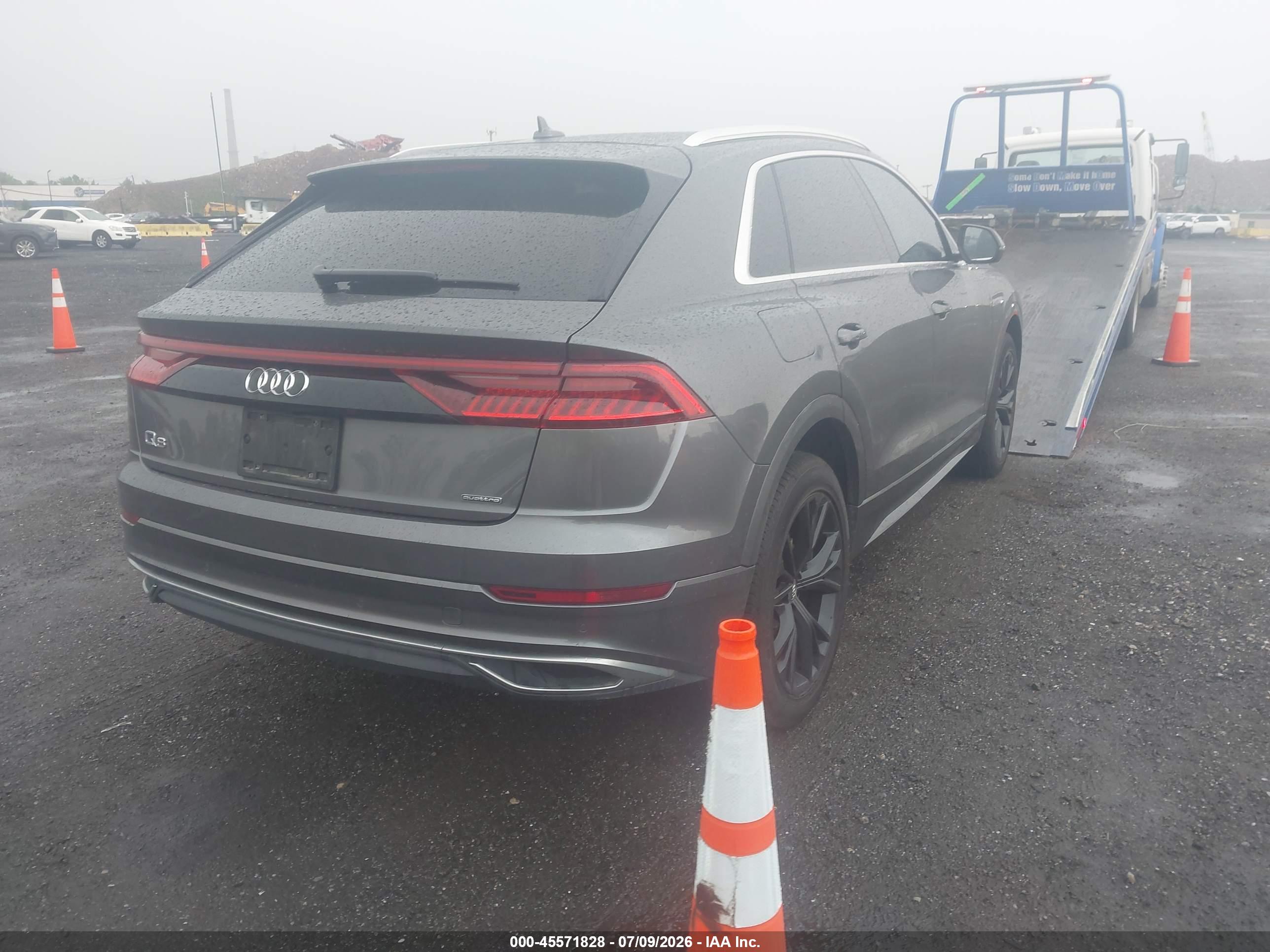 2021 AUDI Q8