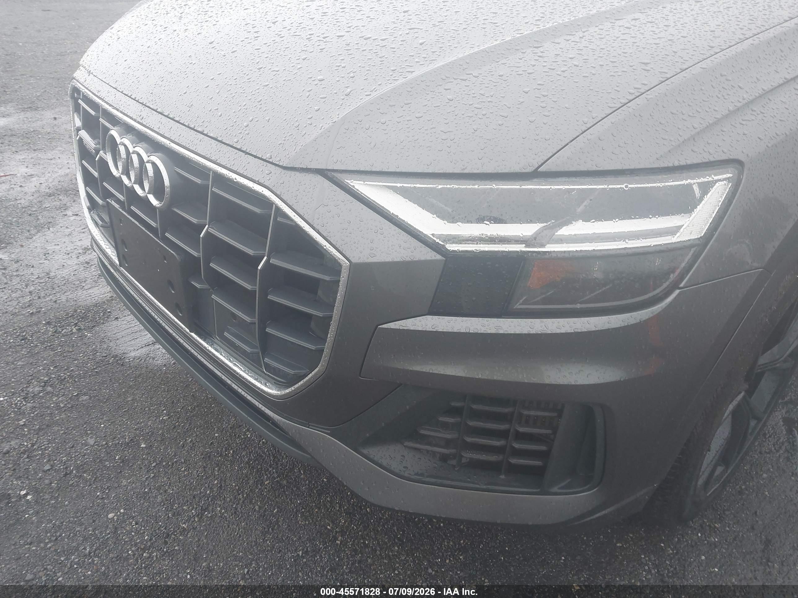 2021 AUDI Q8