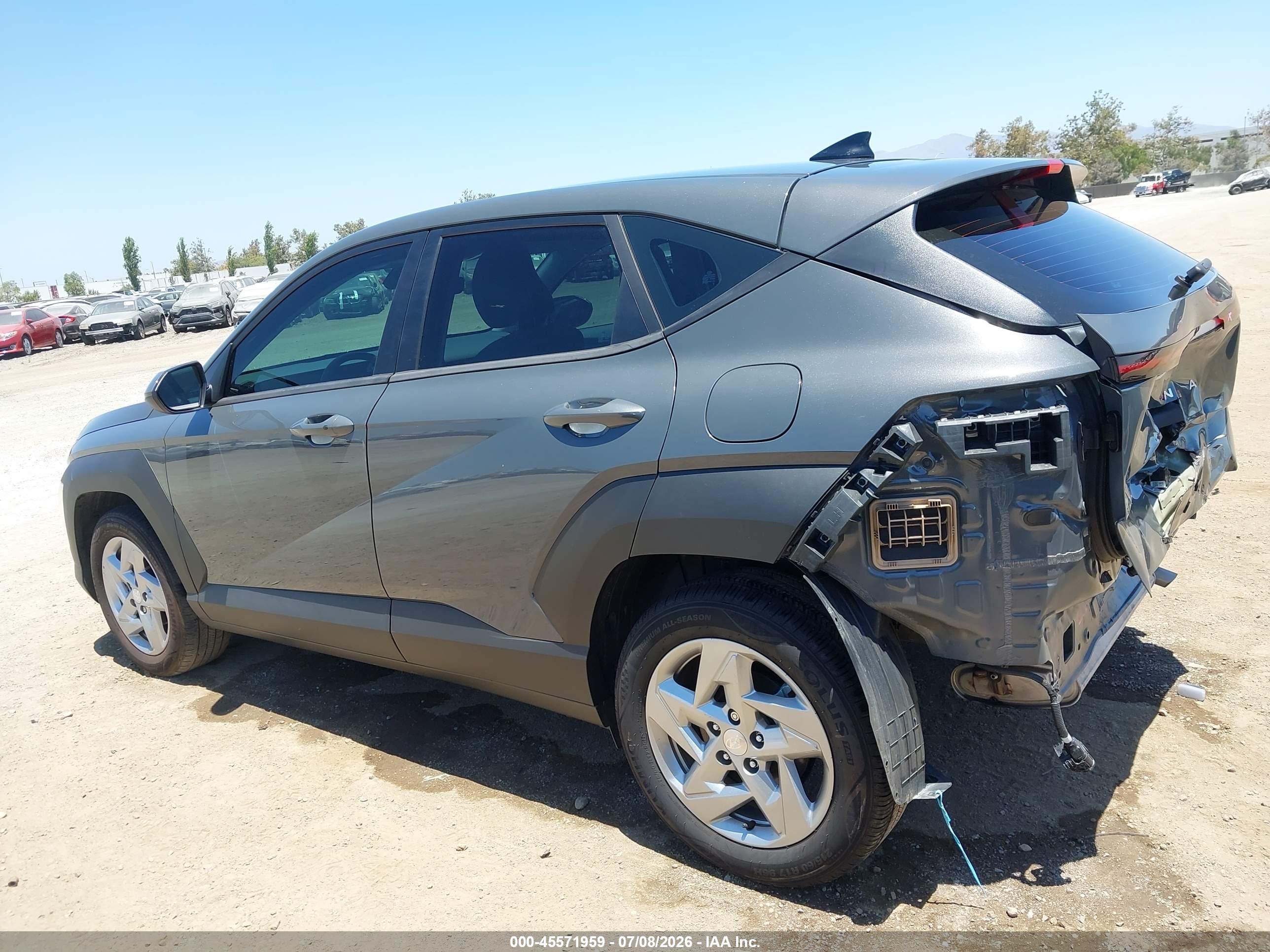 2025 HYUNDAI KONA SE
