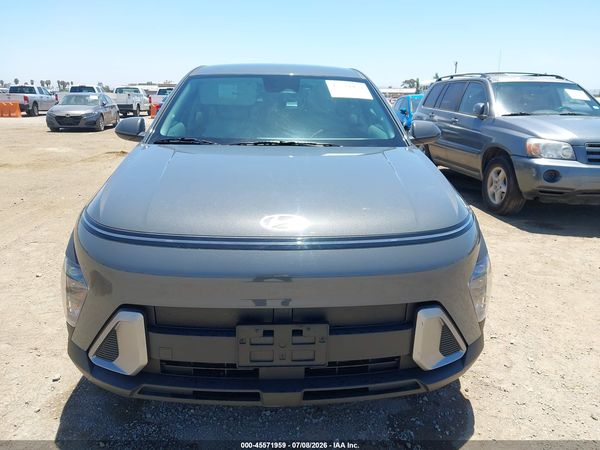 2025 HYUNDAI KONA SE