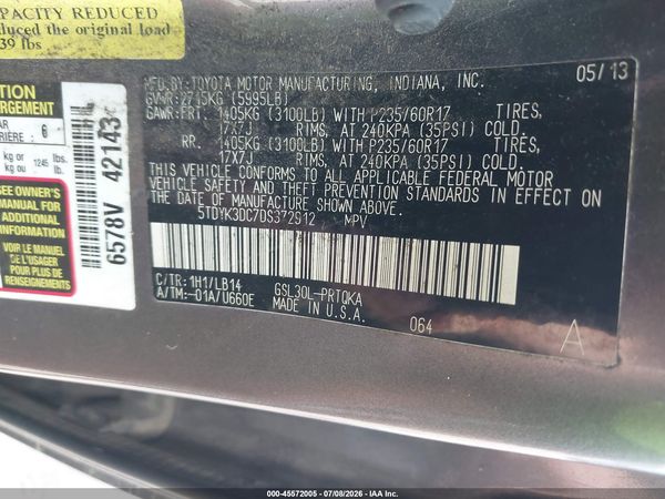 2013 TOYOTA SIENNA XLE V6 8 PASSENGER
