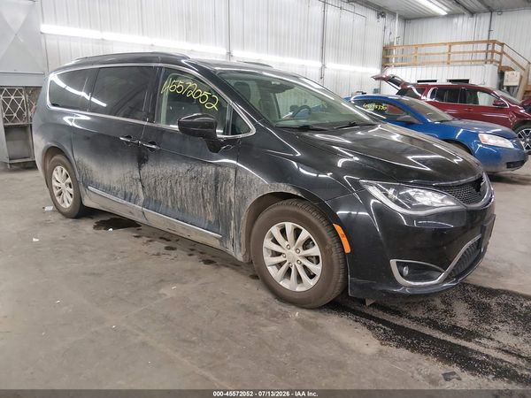 2017 CHRYSLER PACIFICA TOURING-L — I1