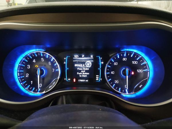 2017 CHRYSLER PACIFICA TOURING-L — I7