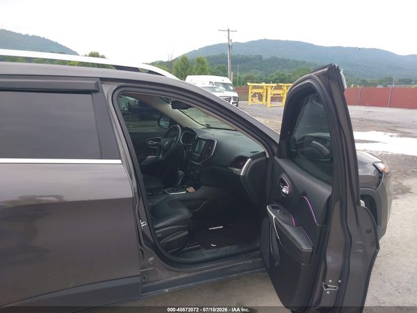 2018 JEEP CHEROKEE LATITUDE PLUS 4X4