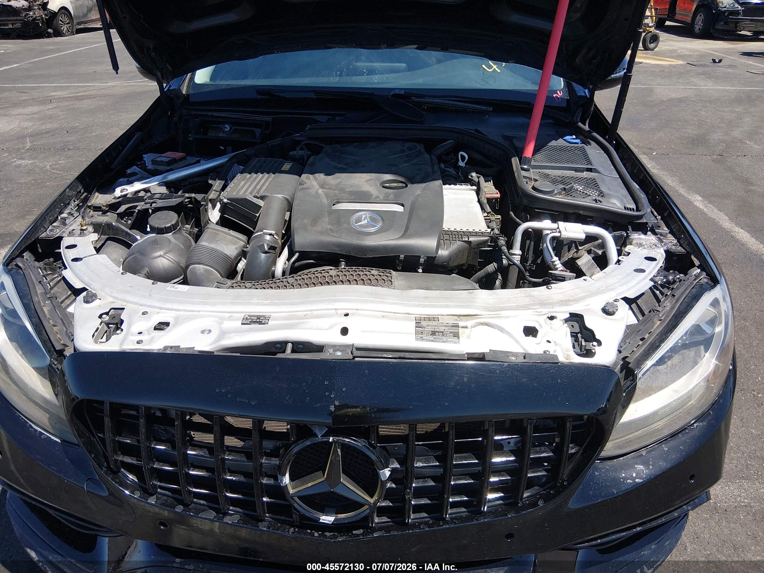 2015 MERCEDES-BENZ C 300