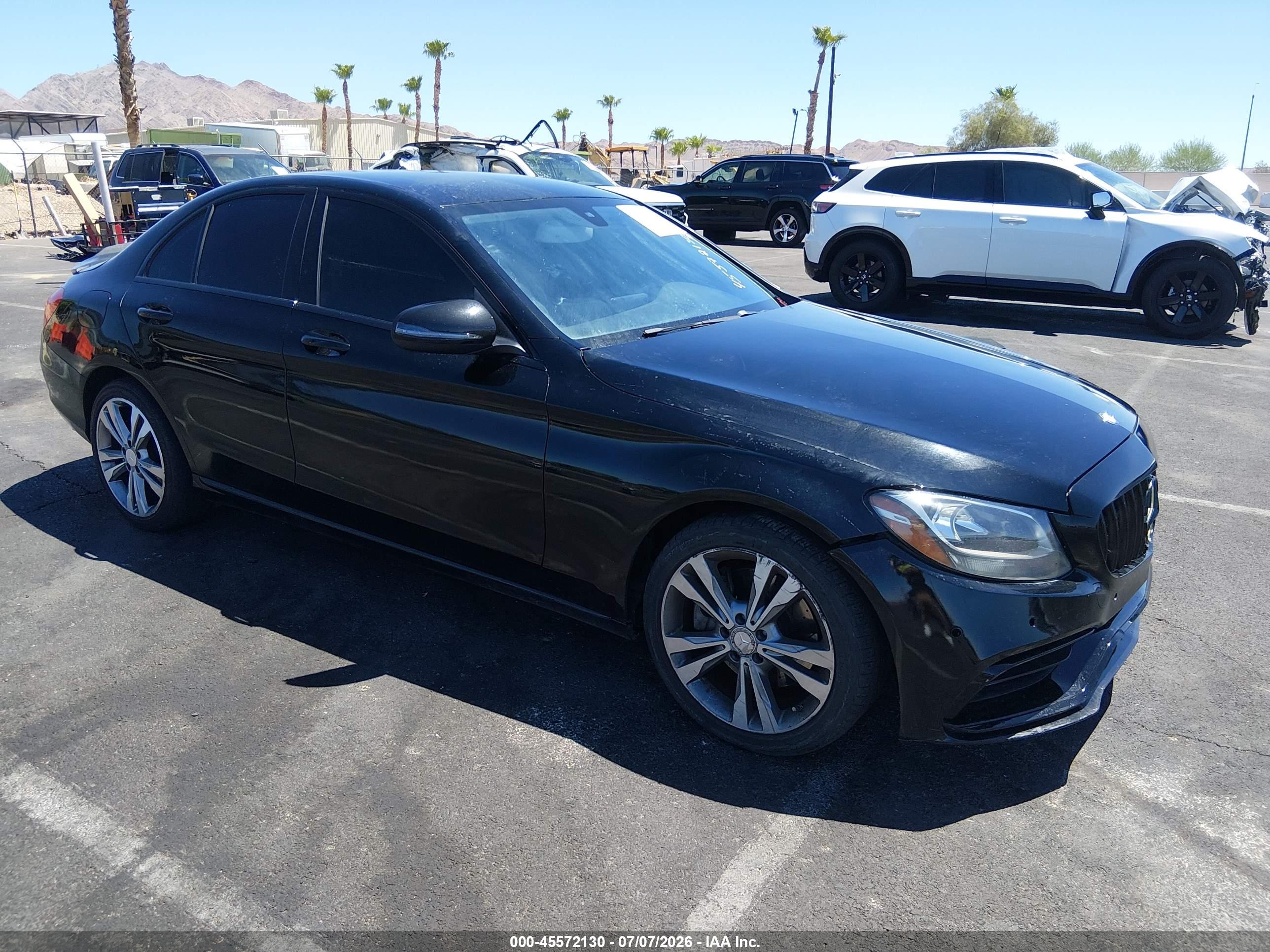 2015 MERCEDES-BENZ C 300