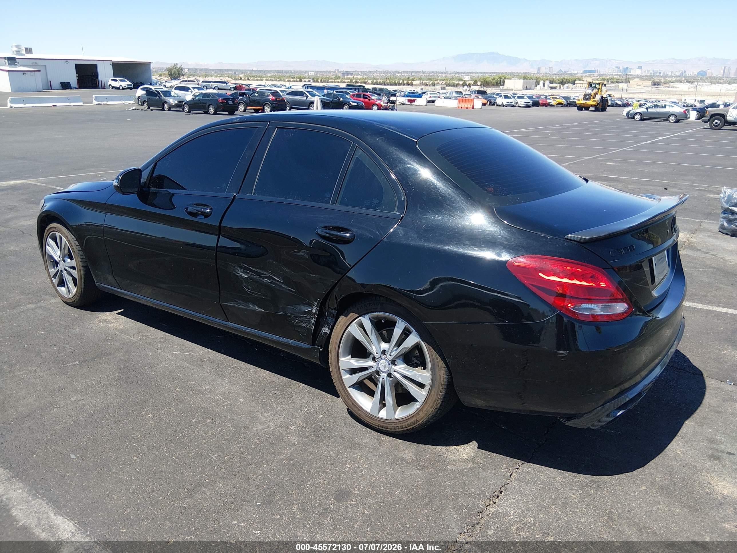 2015 MERCEDES-BENZ C 300