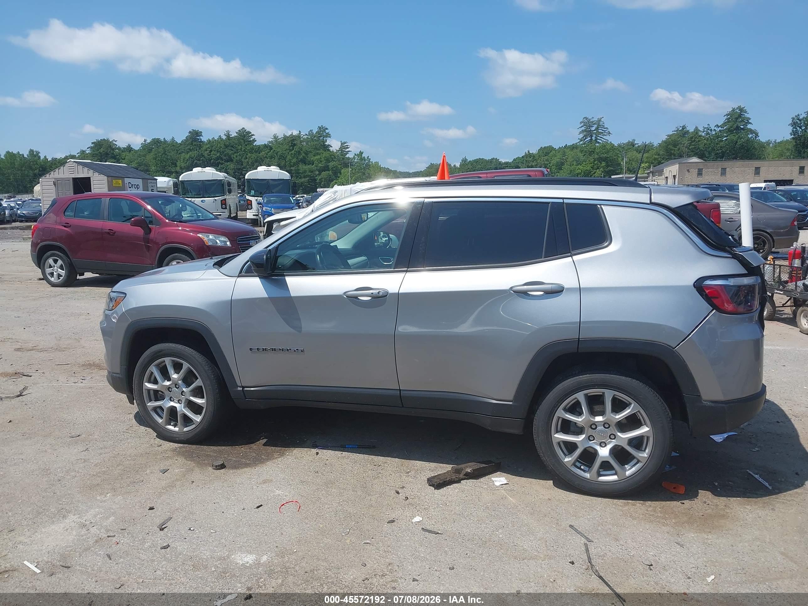 2022 JEEP COMPASS LATITUDE LUX 4X4