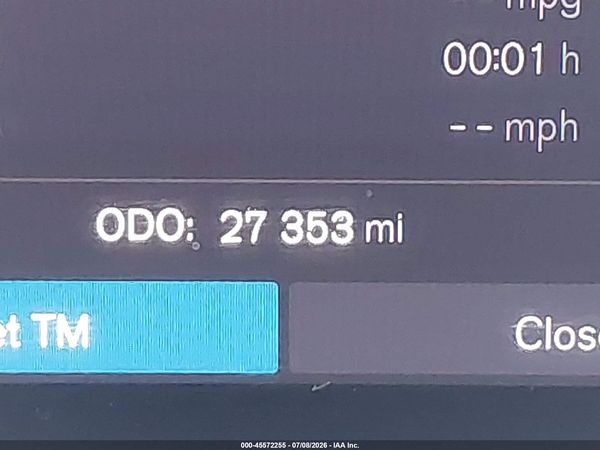 2023 VOLVO XC40 B5 PLUS BRIGHT THEME