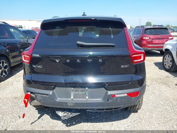 2023 VOLVO XC40 B5 PLUS BRIGHT THEME