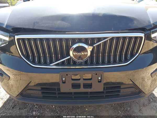 2023 VOLVO XC40 B5 PLUS BRIGHT THEME