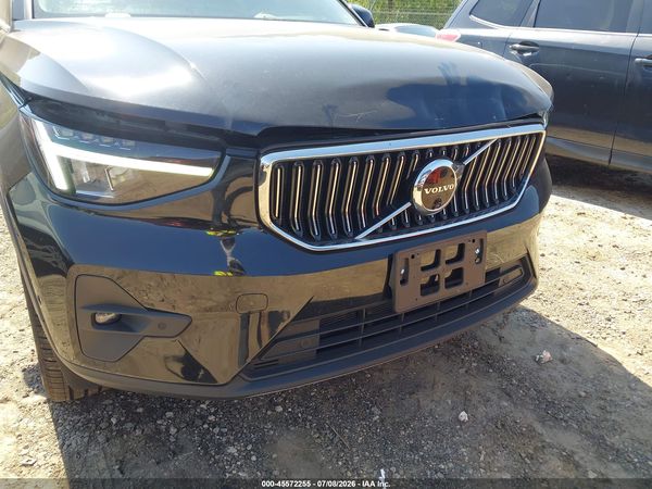 2023 VOLVO XC40 B5 PLUS BRIGHT THEME