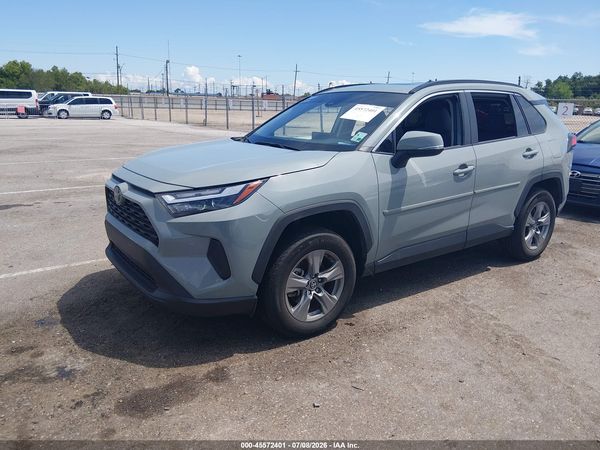 2022 TOYOTA RAV4 XLE