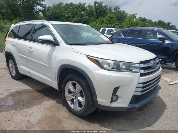 2017 TOYOTA HIGHLANDER LIMITED