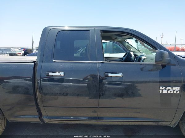 2017 RAM 1500 SLT  4X4 6'4 BOX